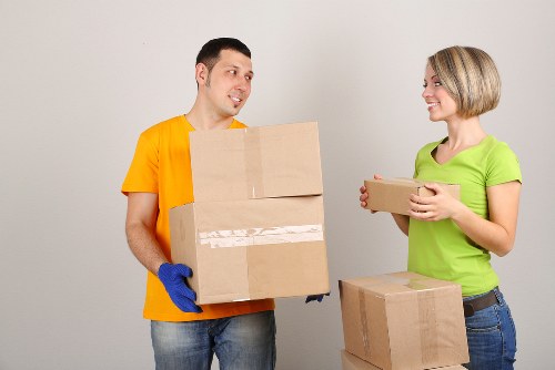 Reliable moving support in Manorhouse for homes and businesses